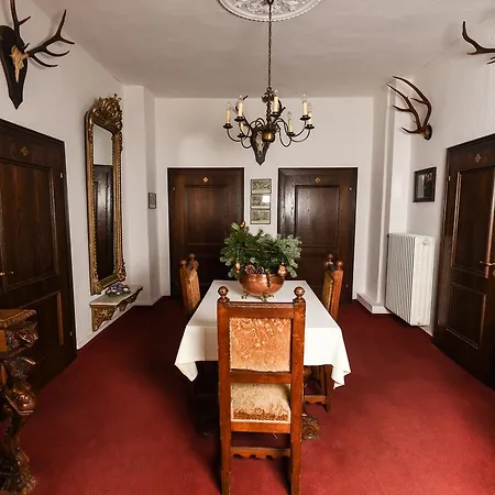 Gasthof Jagdschloss Fahrenbühl Garni *